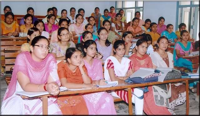 National_P.G._College